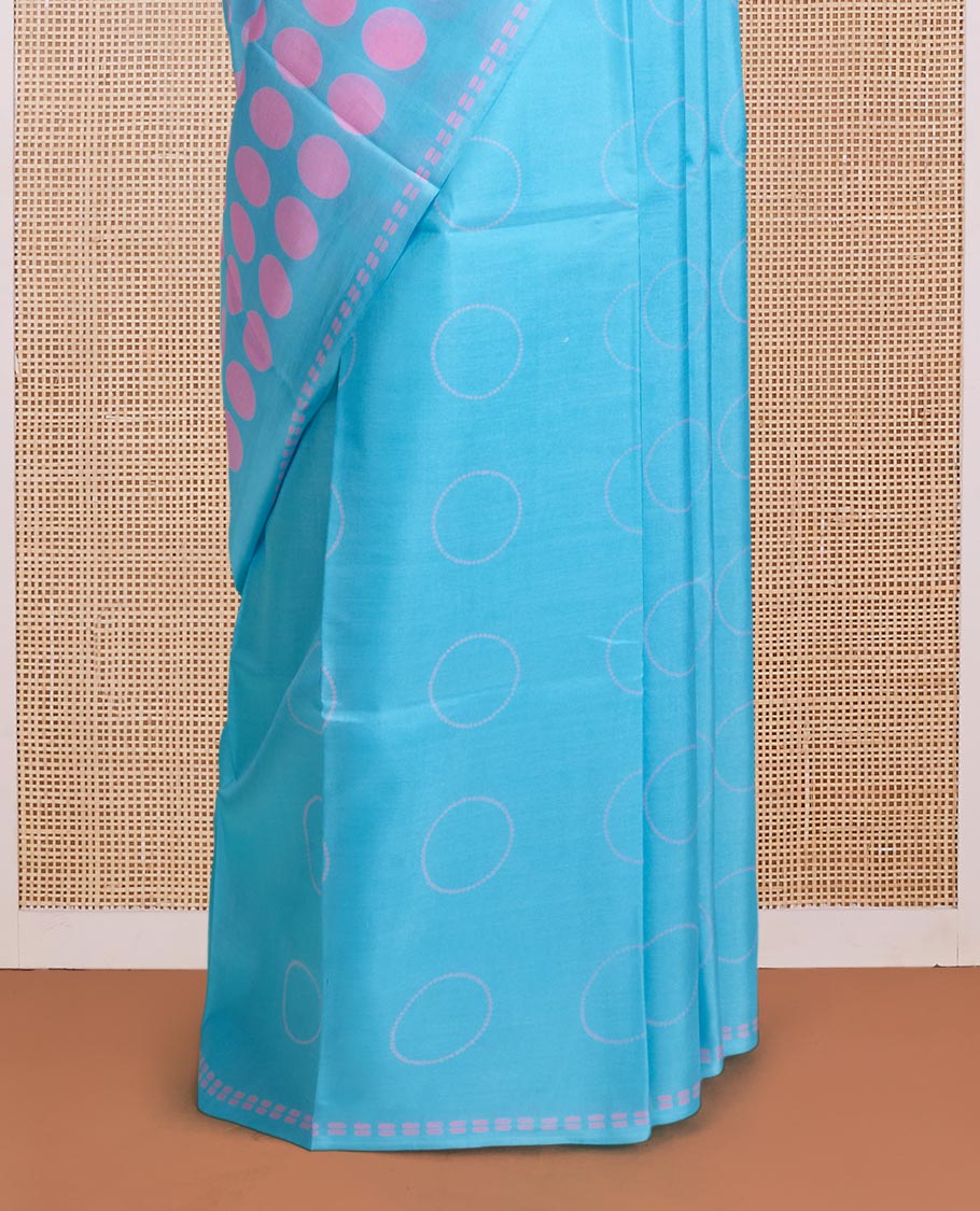 Borderless blue big polka dotted printed silk saree, sparsely polka dots printed pallu