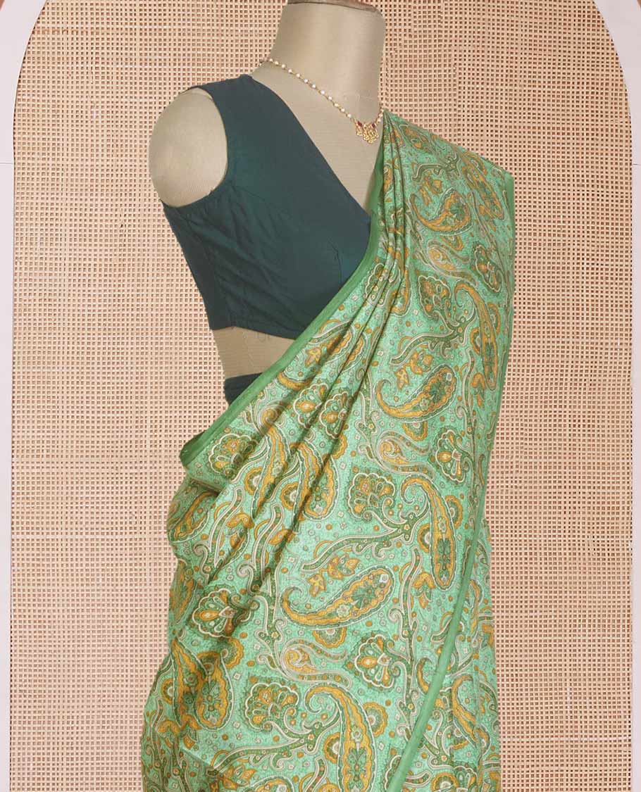 Borderless green paisley motifs printed silk saree, intricately printed pallu