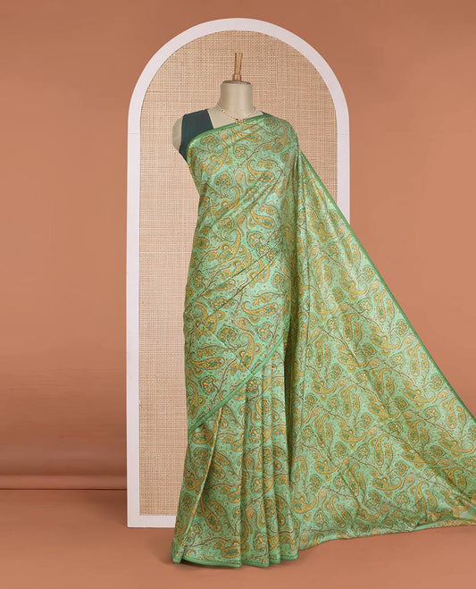 Borderless green paisley motifs printed silk saree, intricately printed pallu