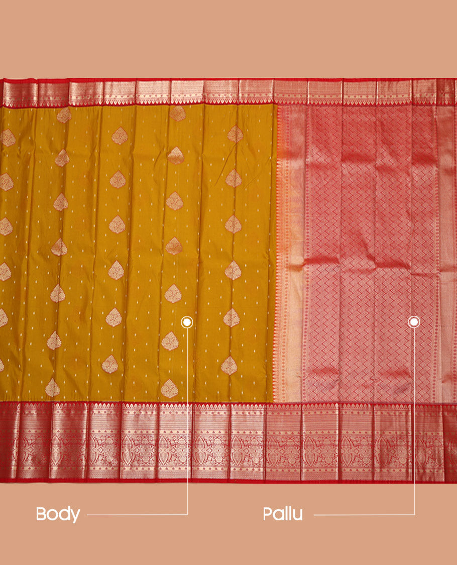 Orange Budget Silk Saree, Accentuated with Zari Buttas, Complemented by Contrast Traditional Zari Border, Grand Pallu, and a Contrast Blouse