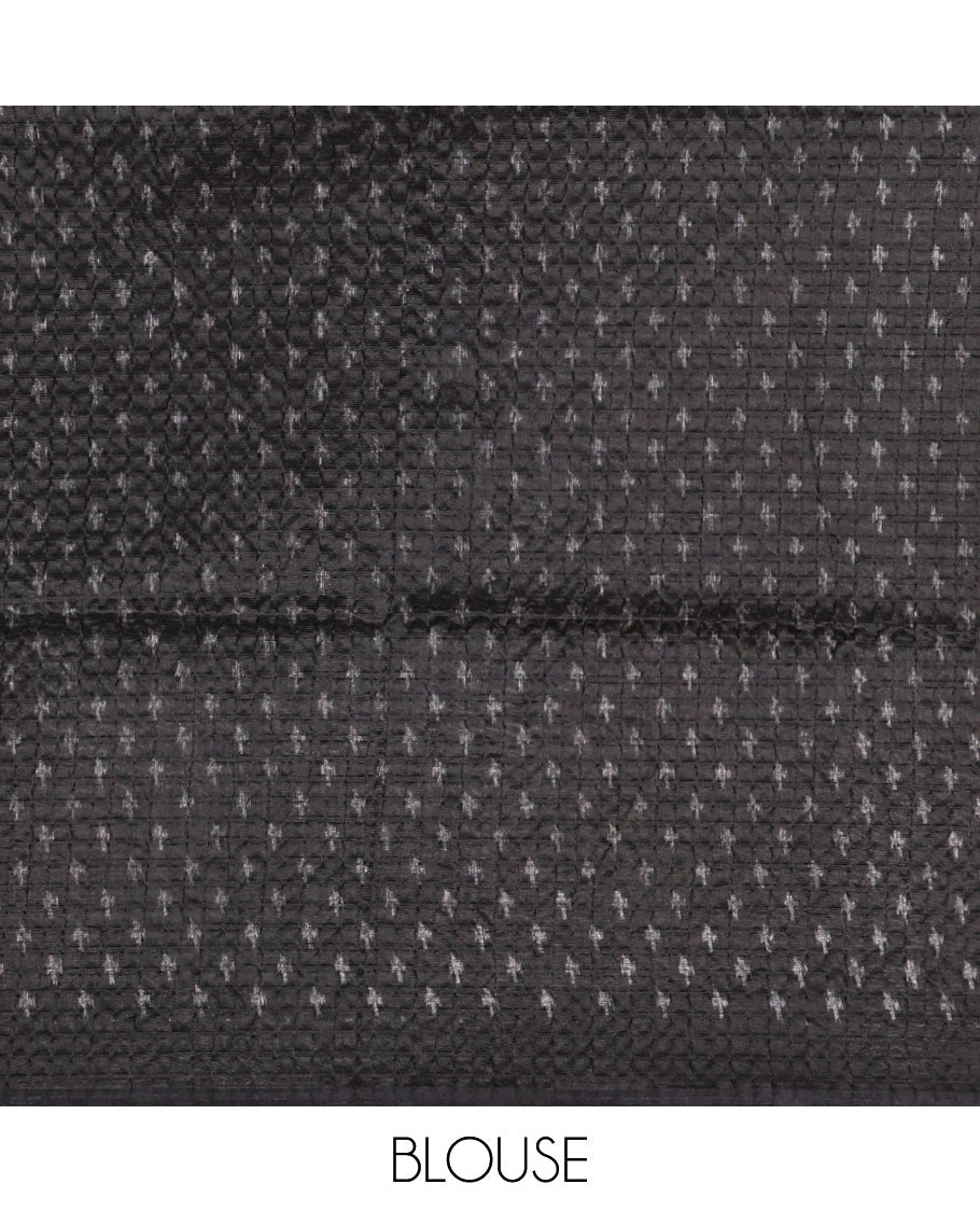 Borderless white 3-layer ikkat chevron printed litchi crushed saree, ikkat printed pallu & small butta printed black blouse
