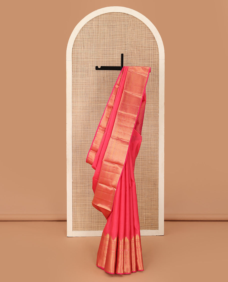 Pink plain Kanchipuram silk saree, thazampoo rekku border of rekku, kathir, diamond, poun, and mayil kann and jaal pallu