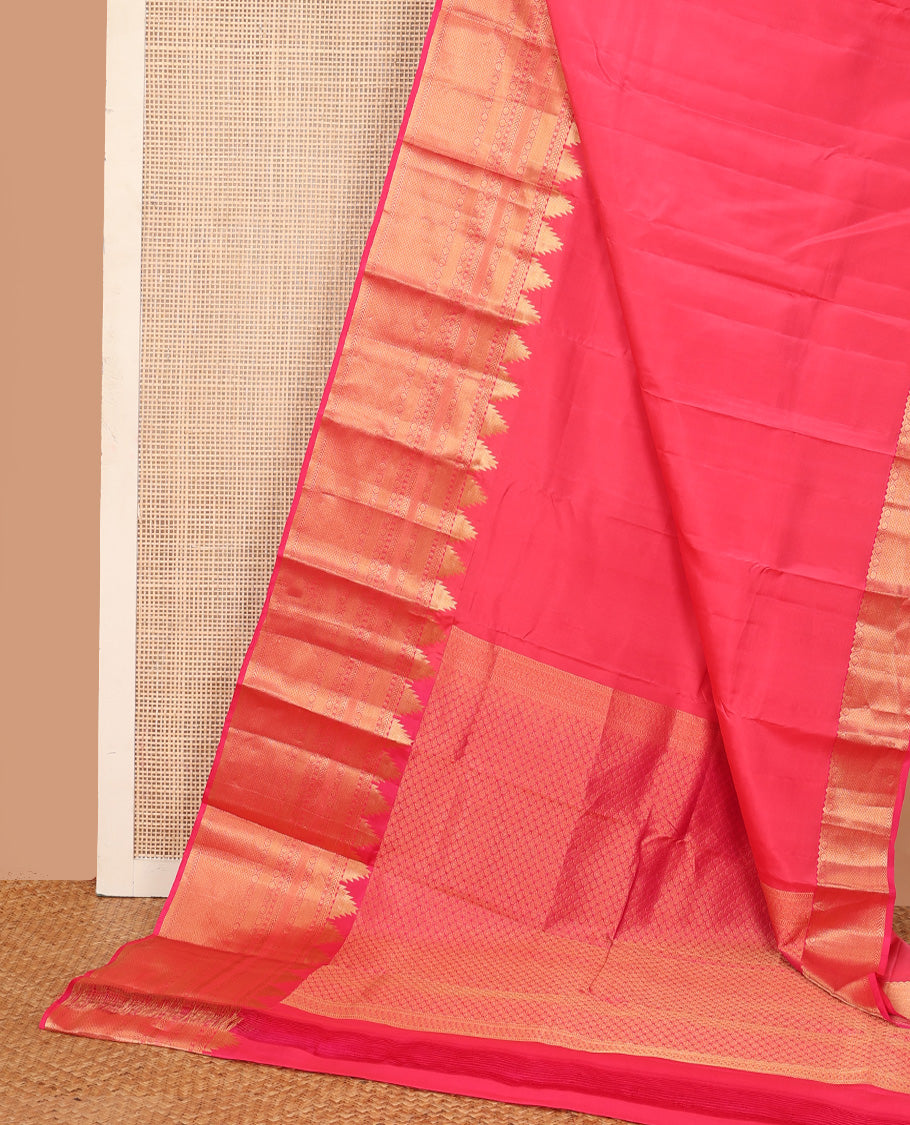 Pink plain Kanchipuram silk saree, thazampoo rekku border of rekku, kathir, diamond, poun, and mayil kann and jaal pallu