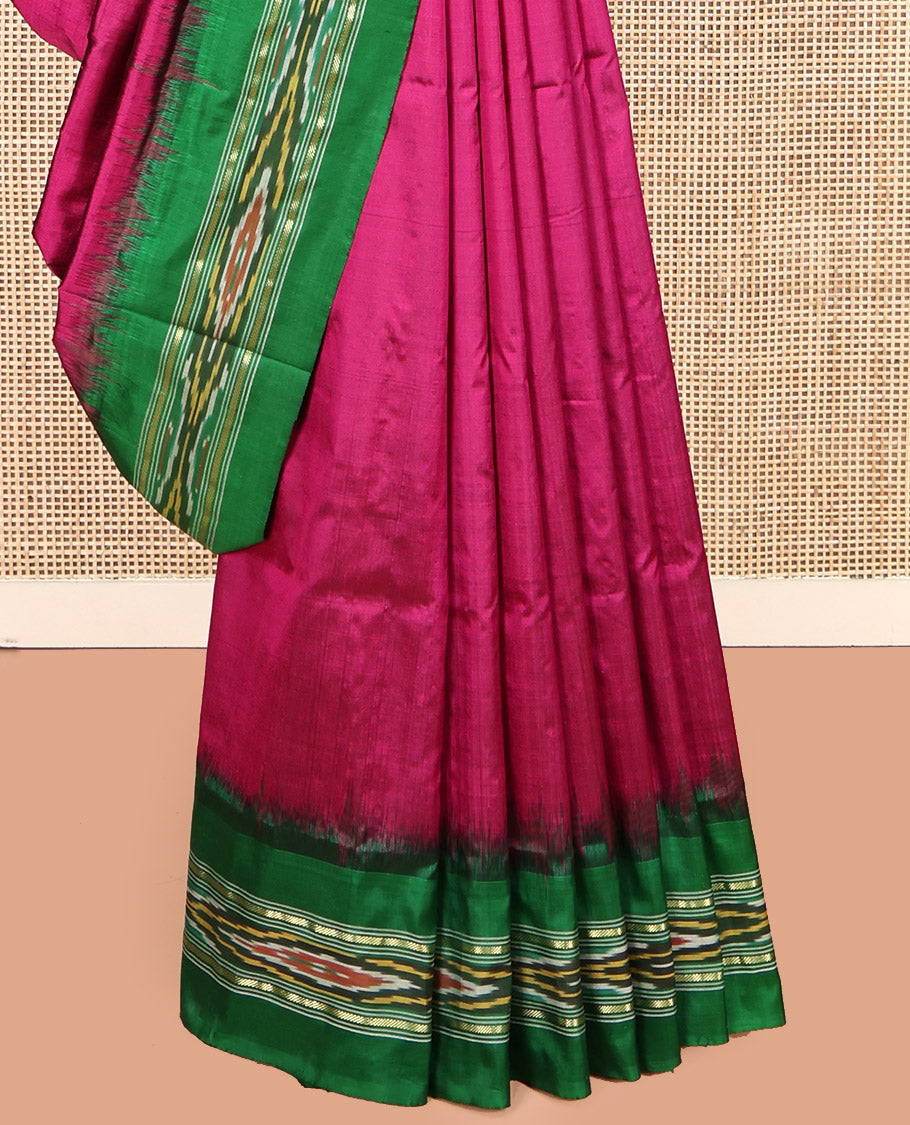 Magenta Plain Pochampally Ikat Silk Saree, Complemented by a Contrast Ikat Border, Ikat-Style Pallu, and No Blouse