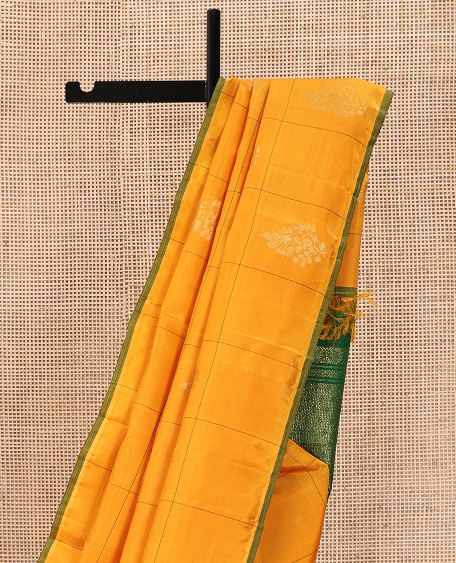 Borderless Mango Yellow Kanchipuram Silk Saree, Enriched with Floral Butta Enclosed, Subtle Zari Piping Border, Captivating Contrast Pallu of Intricate Designs, and Paired with a Contrast Blouse
