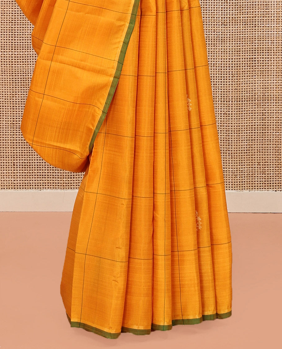 Borderless Mango Yellow Kanchipuram Silk Saree, Enriched with Floral Butta Enclosed, Subtle Zari Piping Border, Captivating Contrast Pallu of Intricate Designs, and Paired with a Contrast Blouse
