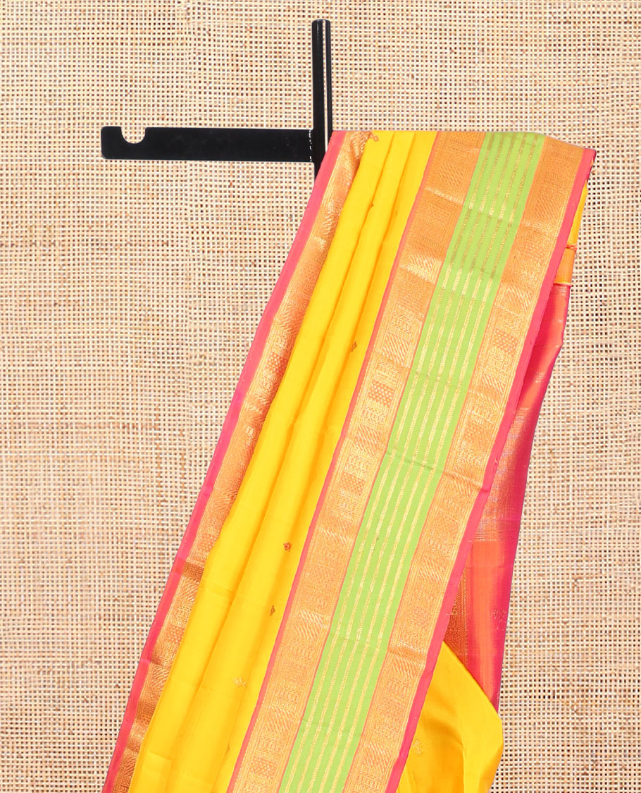 Orange Kanchipuram Silk Saree, Crafted with Thread Buttas, Complemented by Contrast Traditional Zari Border, Grand Pallu, and Contrast Blouse