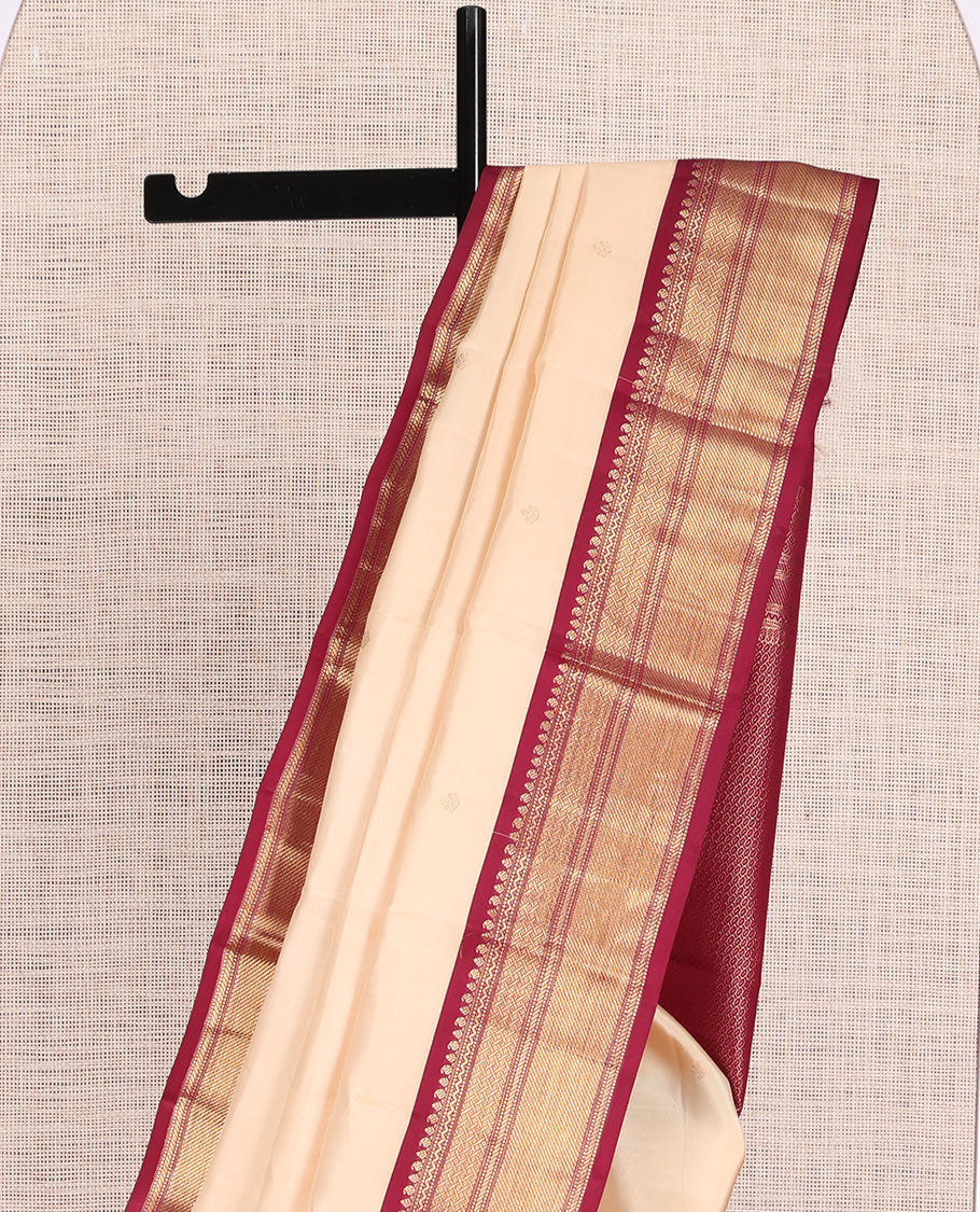 Sandal Kanchipuram Silk Saree