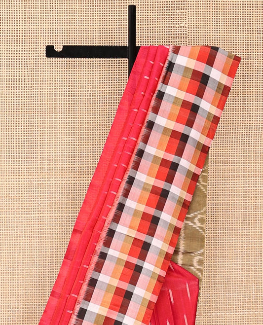 Red Mayuri Soft Silk Saree, Mesmerized with Ikkat Buttas All Over Its Body, Complemented by Contrast Checked Border, Artfully Ikkat Textures Woven Pallu, and Paired with a Contrast Blouse