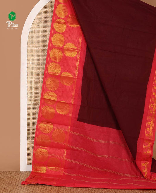 Maroon full-plain sungudi cotton saree, contrast zari round motif big border, lining seer pallu & plain pink blouse