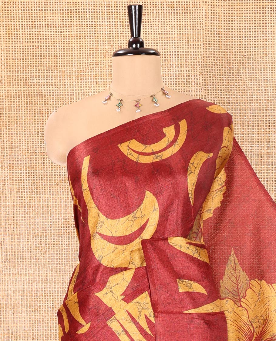 Borderless Maroon Art Khadi Mul Cotton Saree, Beautified with Batik Vines Print On Its Body, Pallu Features Hibiscus Flower Printed , and Comes with a Printed Blouse