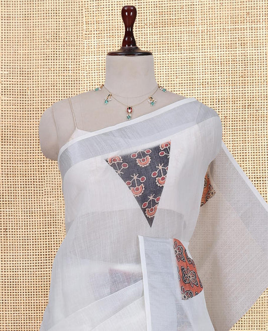 Cream Linen Cotton Saree, Finely Crafted with Triangle Motifs Print, a Zari Border, Printed Pallu, and a Contrast Blouse
