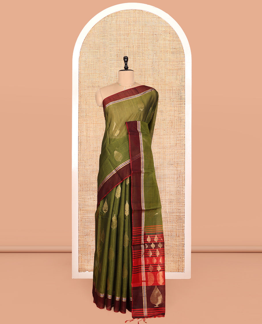 Green Silk Cotton Saree, Detailed with Zari Buttas, a Contrast Border, Contrast Zari Woven Pallu, and a Contrast Blouse