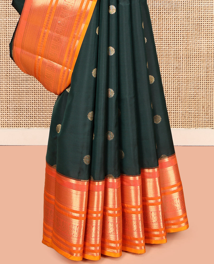 Green Vasundhara Lite Silk Mix Saree, Accentuated with Zari Buttas, Complemented by a Contrast Border of Kuyil Kann, Rudraksham, Neli, and Mayil Design, Jaal Pallu, and a Contrast Blouse