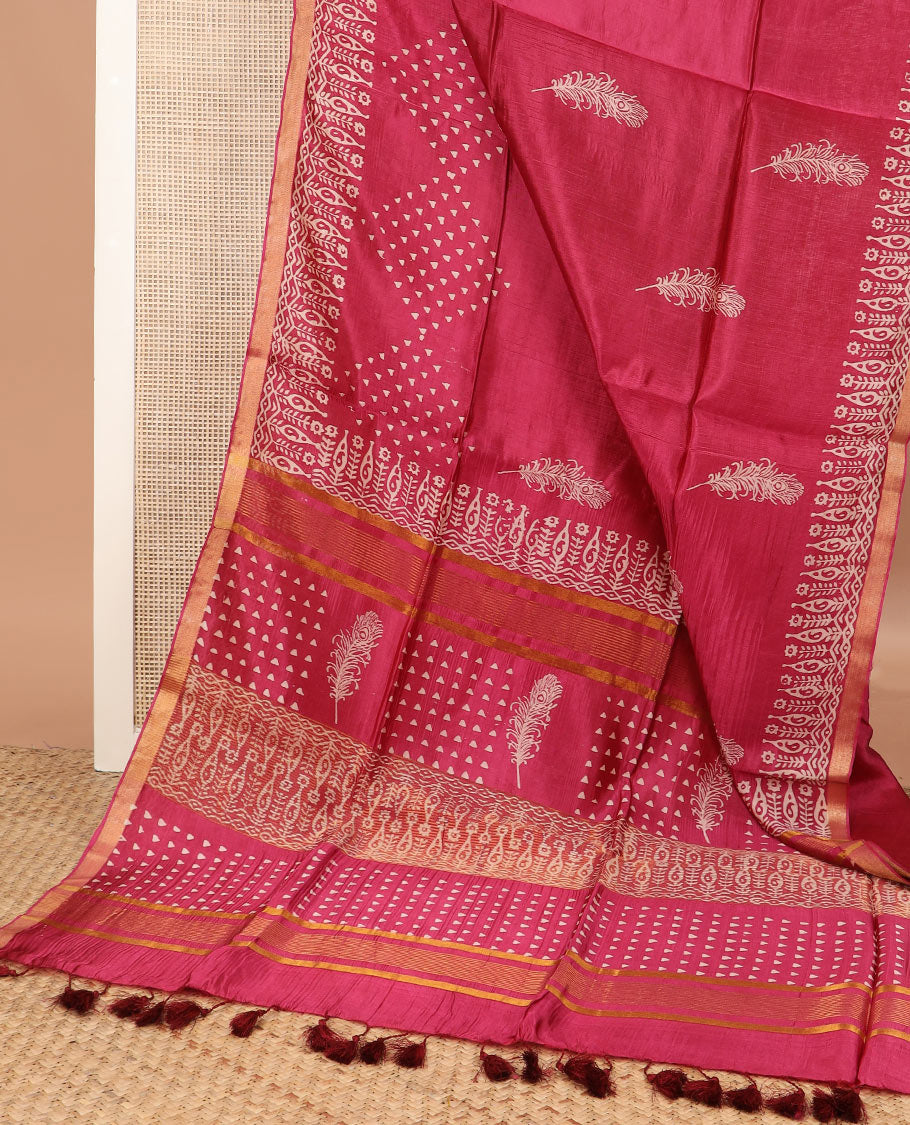 Maroon feather motifs printed banana pith saree, zari with print work border, and printed pallu