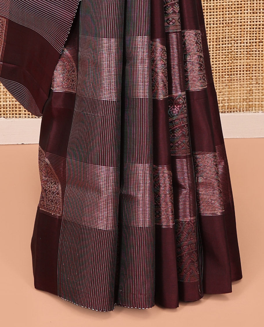 Borderless Maroon Mayuri Lite Silk Mix Saree, Majestically Detailed with Zari Buttas and Checks on Its Body, Complemented by a Contrast Pallu of Intricate Designs, and Paired with a Contrast Blouse