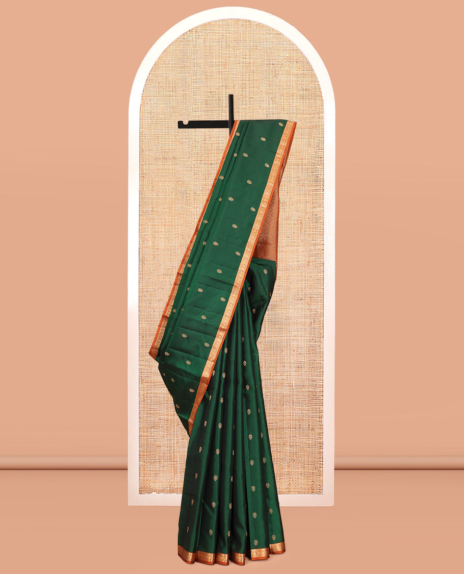 Green Vasundhara Lite Silk Mix Saree, Adorned with Zari Buttas, a Contrast Border of Kamalam and Mayil Designs, Grand Jaal Pallu, and a Contrast Blouse