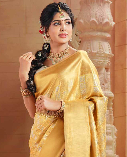 Gold zari jacquard silksaree, zari border of muthu,kodi visiry & chevron designs & bogudi,kuyil kann & zari stripes