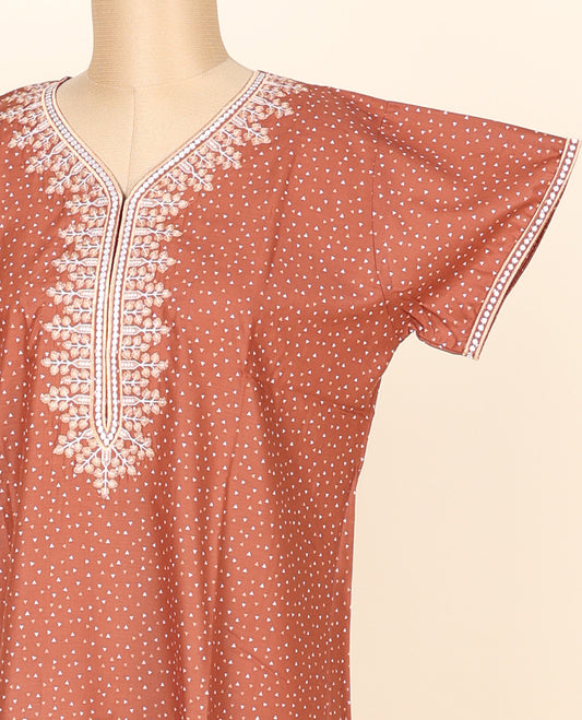 Brown triangle motifs printed & neck embroidery v-neck cotton half-sleeve nighty