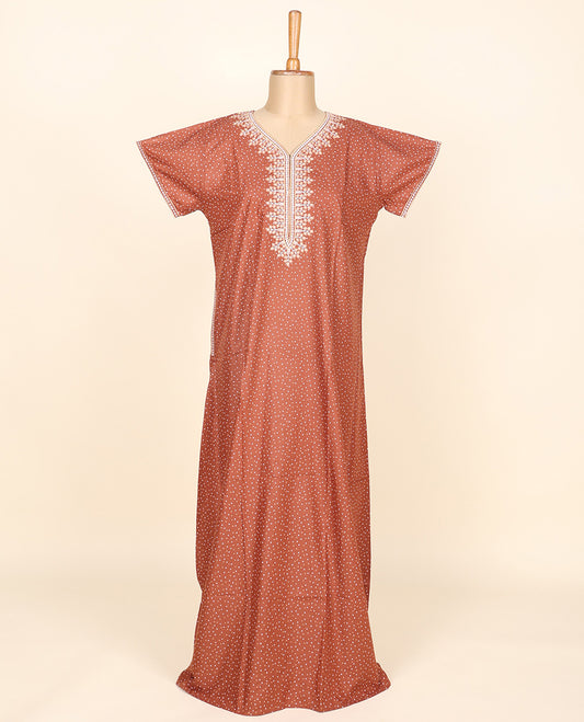Brown triangle motifs printed & neck embroidery v-neck cotton half-sleeve nighty