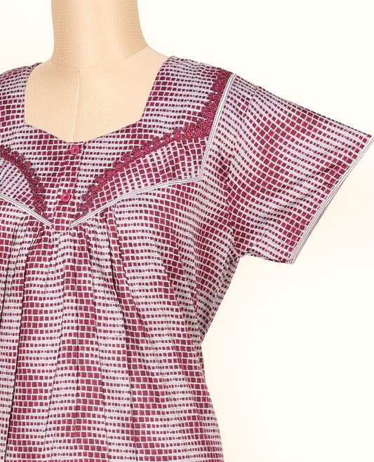 Multi-color geometric patterns printed & lace work cotton half-sleeve button-type nighty