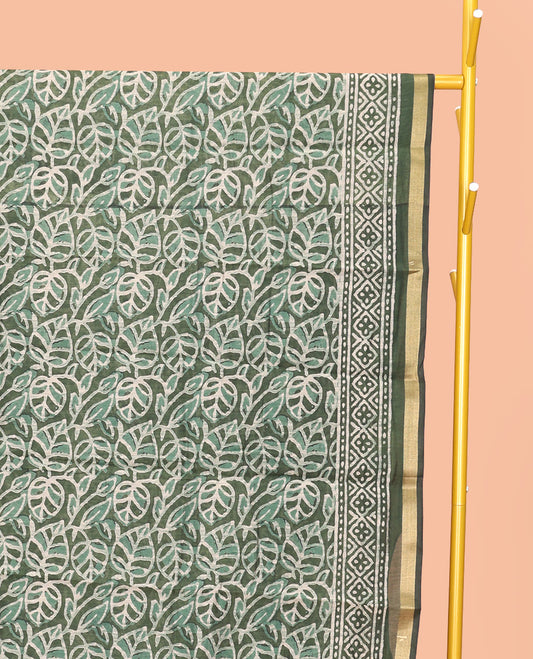Green Mul Mul Cotton Saree, Embellished with Leaf Vine Print, a Piping Border, Floral Motifs Printed Pallu, and a Contrast Blouse