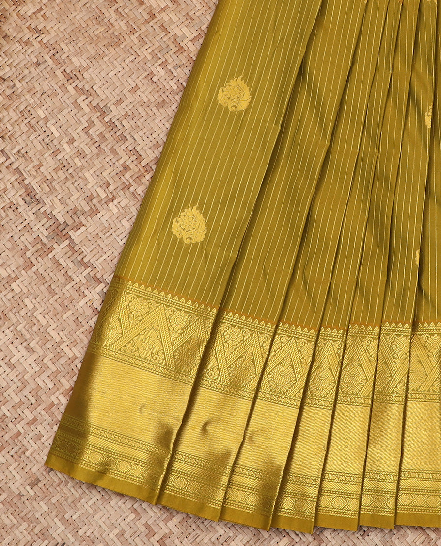 Green Budget Silk Saree Depicting Zari Buttas and Stripes, Subtle Self-Border of Traditional Zari Designs, Featuring a Contrast Pallu of Jaal Design, and Paired with a Contrast Blouse