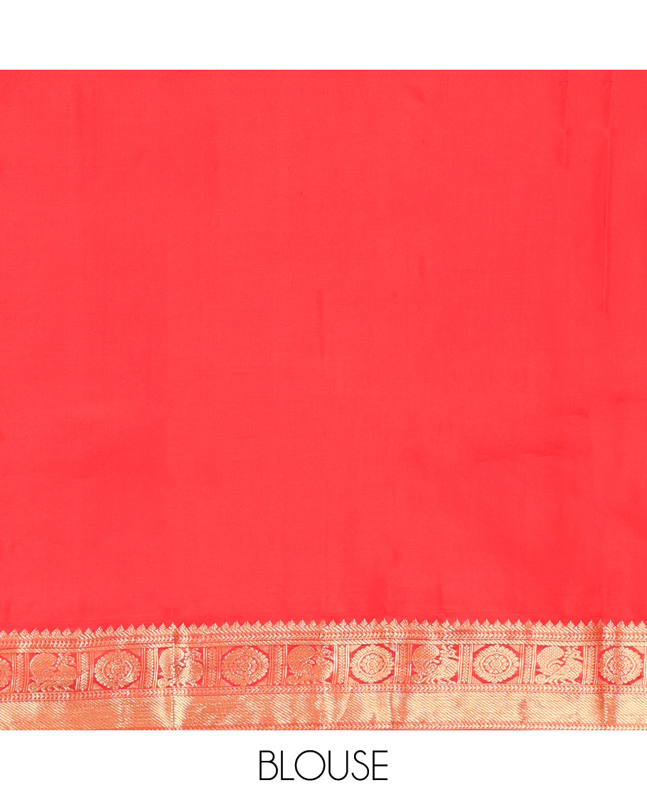 Blue Vasundhara Silk Saree, Adorned with Butta Enclosed Checks, Complemented by a Contrast Border of Mayil Chakram Designs, and a Contrast Blouse