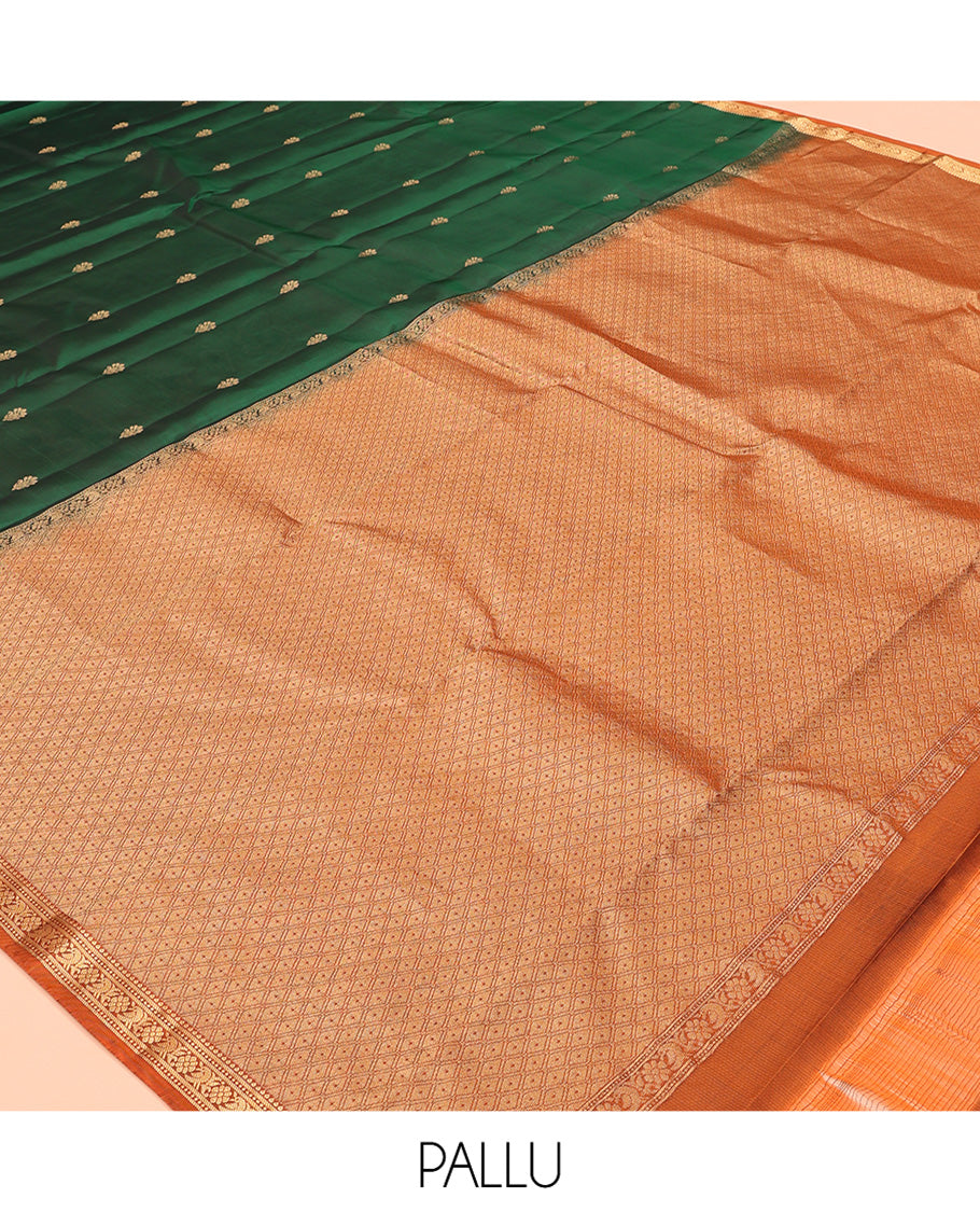 Green Vasundhara Lite Silk Mix Saree, Adorned with Zari Buttas, a Contrast Border of Kamalam and Mayil Designs, Grand Jaal Pallu, and a Contrast Blouse