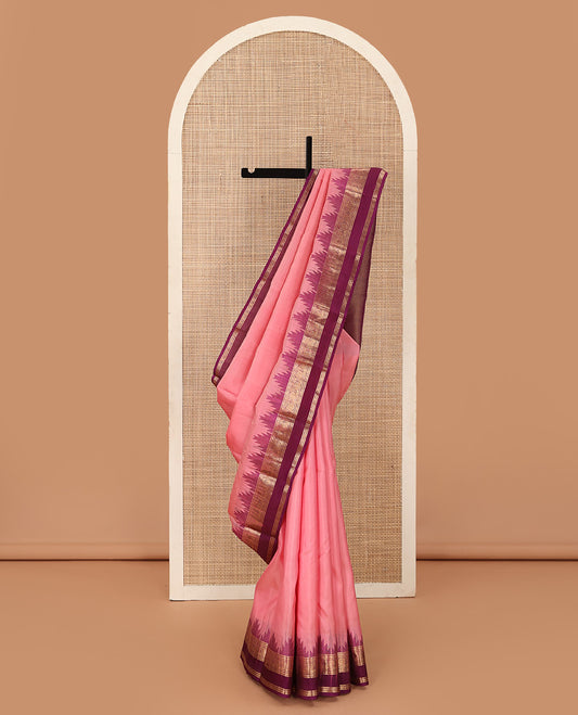 Pink plain Kanchipuram silk saree, contrast rettai pettu border border of kodi visiry designs, and diagonally woven pallu