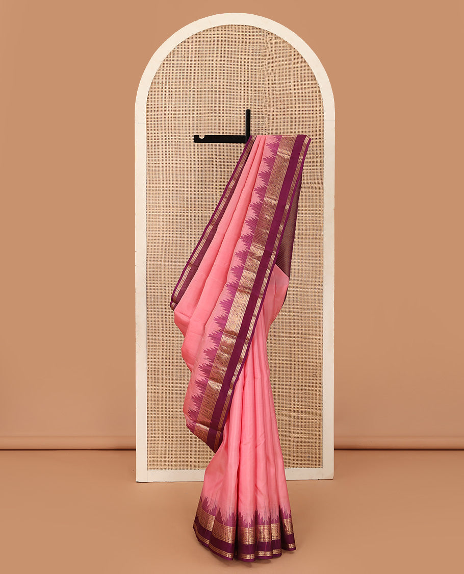 Pink plain Kanchipuram silk saree, contrast rettai pettu border border of kodi visiry designs, and diagonally woven pallu