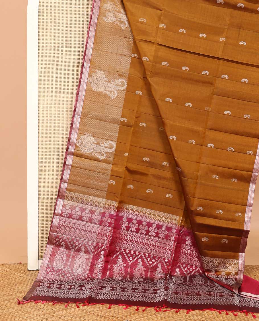 Honey color manga zari buttas soft silk saree, beetu manga butta contrast border of kathir and bentex designs, and intricate pallu