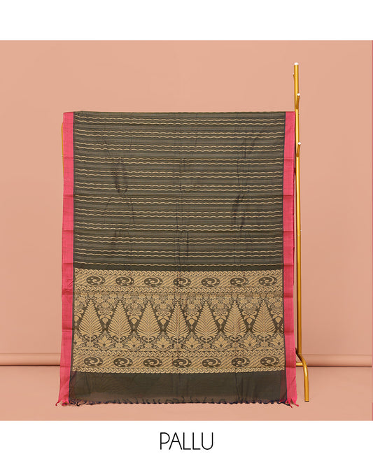 Grey Kanchi Cotton Saree, Adorned with Zig-Zag Stripes All Over Its Body, Complemented by Contrast Border, Intricate Pallu and Paired with a Matching Blouse