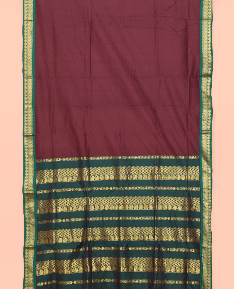 Maroon Plain Nine Yard Cotton Saree, Complemented by Contrast Traditional Zari Design Border, Pallu of Traditional  Designs, and Comes Without a Blouse