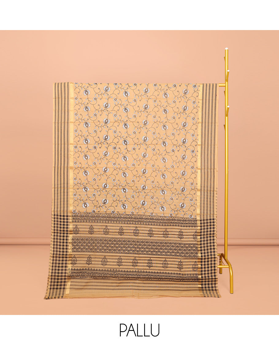 Chikku Chirala Cotton Saree, Beautified with a Floral Vine Print, Striped Border, Printed Pallu, and a Matching Blouse