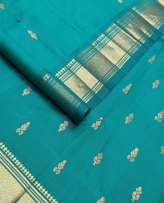 Green zari buttas kanchipuram silk saree, one-sided zari border of panner sombu,banaras,muthu & jaal & zari design pallu