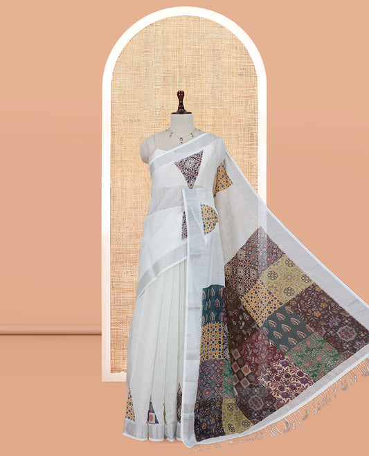 Cream Linen Cotton Saree, Mesmerized with Triangle Motifs Print, a Zari Border, Printed Pallu, and a Contrast Blouse