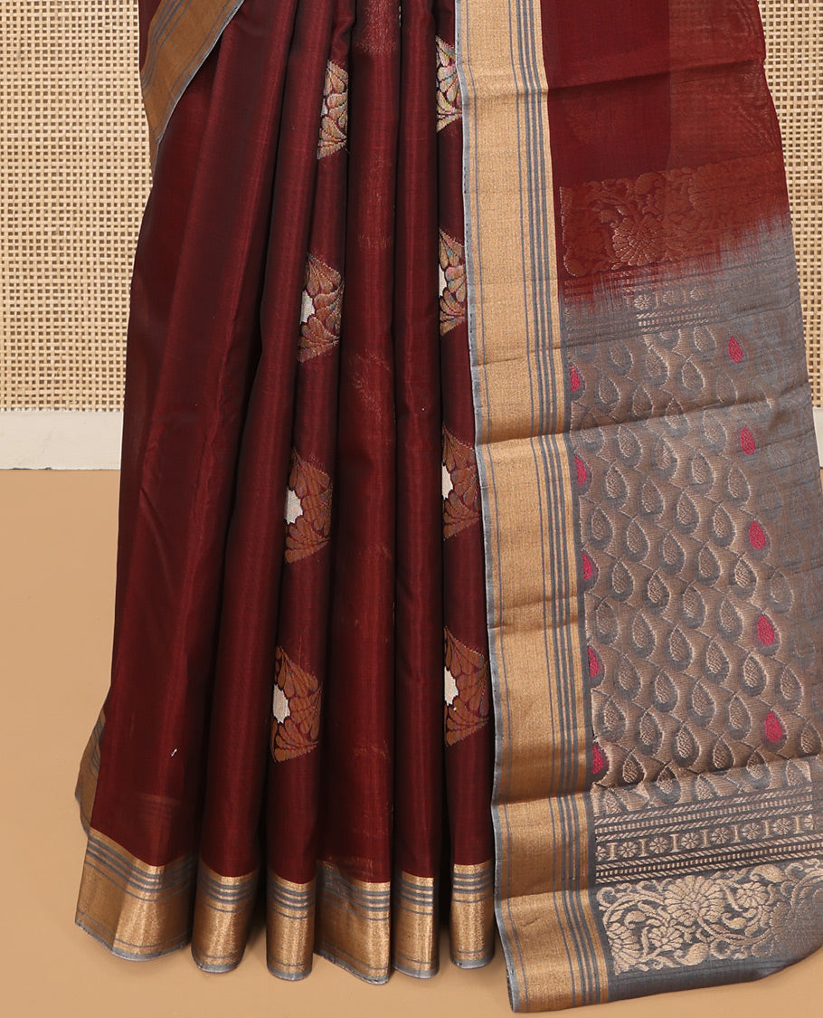 Maroon Cotton Saree, Detailed with Hexagon Zari Buttas, a Contrast Zari Butta Border, an Intricate Pallu and a Contrast Blouse