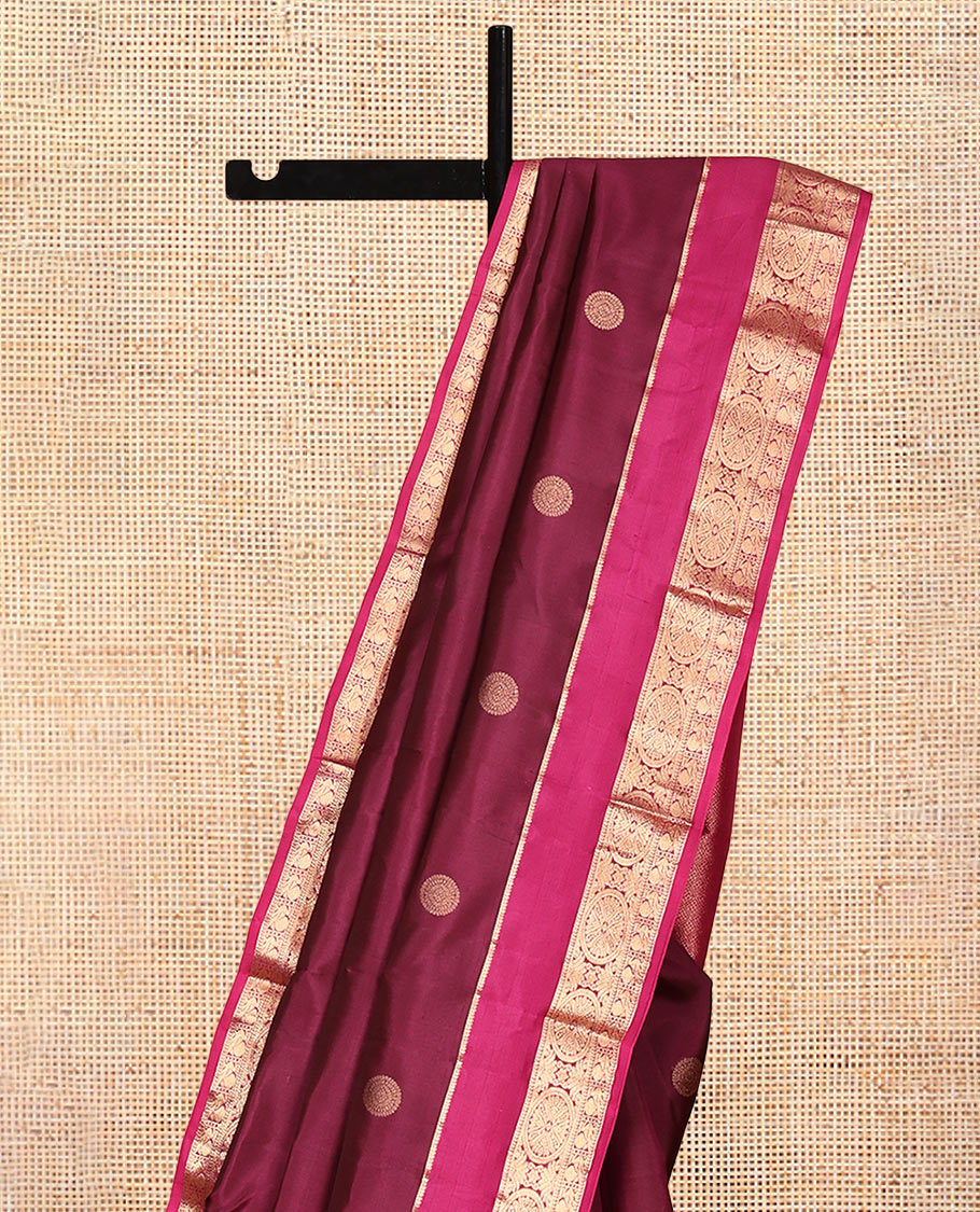 Wine Vasundhara Silk Saree, Woven with Chakram Zari Buttas, Contrast Rettai Pettu Border of Ara Bogudi, Mayil, and Chakram Designs, Jaal Pallu, and Contrast Blouse