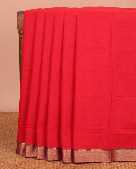 Red Plain Mangalagiri Cotton Saree, Complemented by Contrast Temple Zari Border, Gleaming Zari Pallu, and Paired with a Matching Blouse