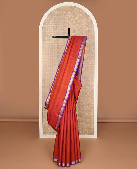Red plain Kanchipuram silk saree, contrast jaal pallu & zari border of rekku, muthu, jaal & then kuli kann designs