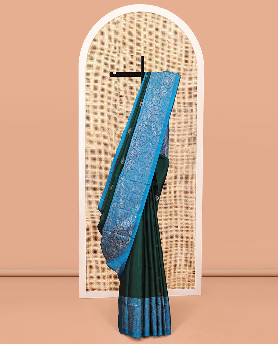 Green Mayuri Lite Silk Mix Saree, Detailed with Zari Buttas on Its Body, Complemented by a Contrast Border of Manga Designs, Pallu of Manga Designs, and Paired with a Contrast Blouse