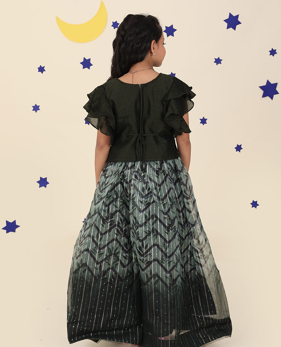 Green cholly set features intricately printed skirt, embroidered butterfly sleeve blouse & net dupatta	