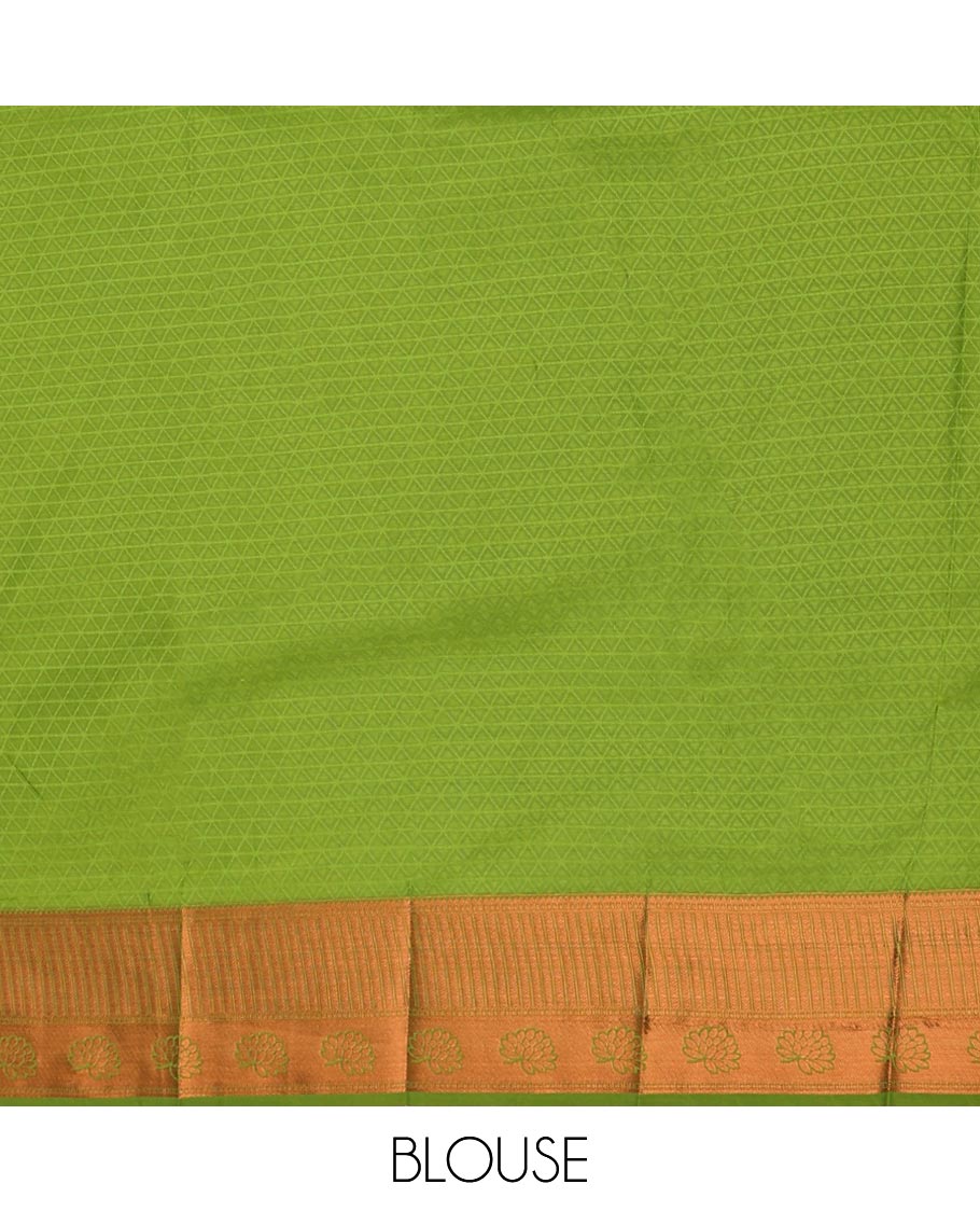 Green jacquard design art-silk saree, contrast zari border & intricately designed pallu