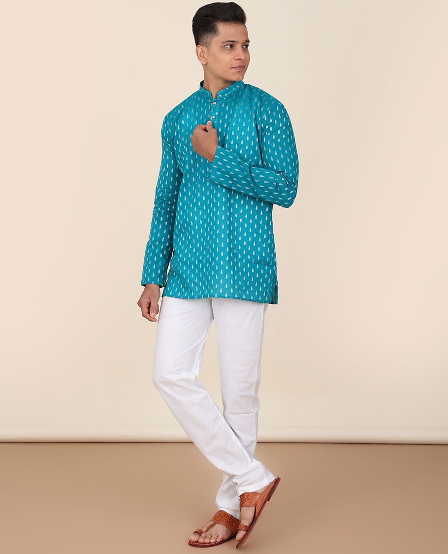 Blue unique buttas mandarin collared & full-sleeve short cotton kurta