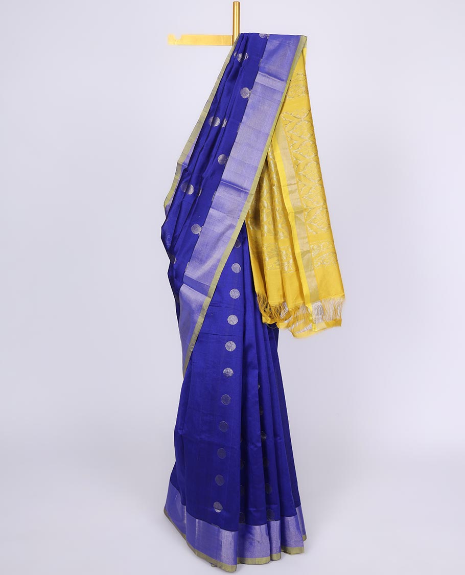 Blue kuppadam cotton saree with zari polka dot buttas, zari border & contrast pallu of ogee patterns