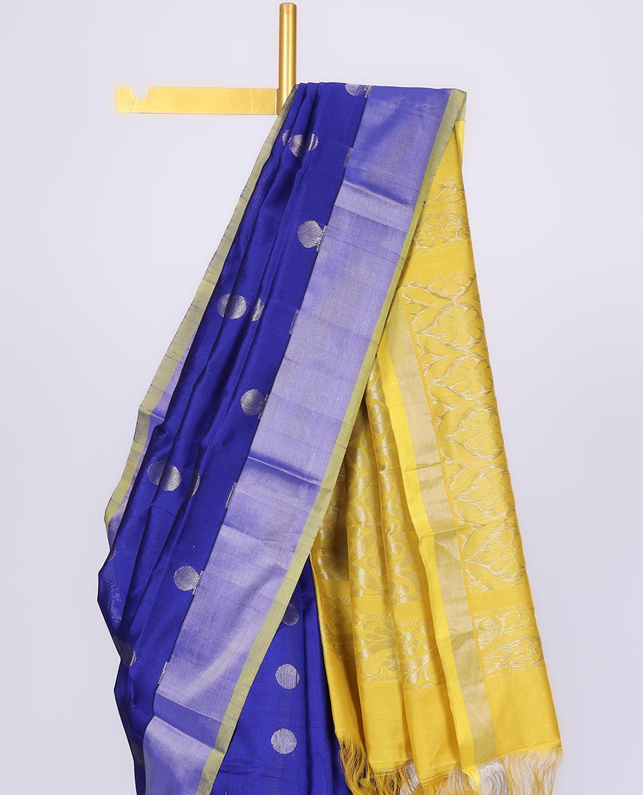 Blue kuppadam cotton saree with zari polka dot buttas, zari border & contrast pallu of ogee patterns