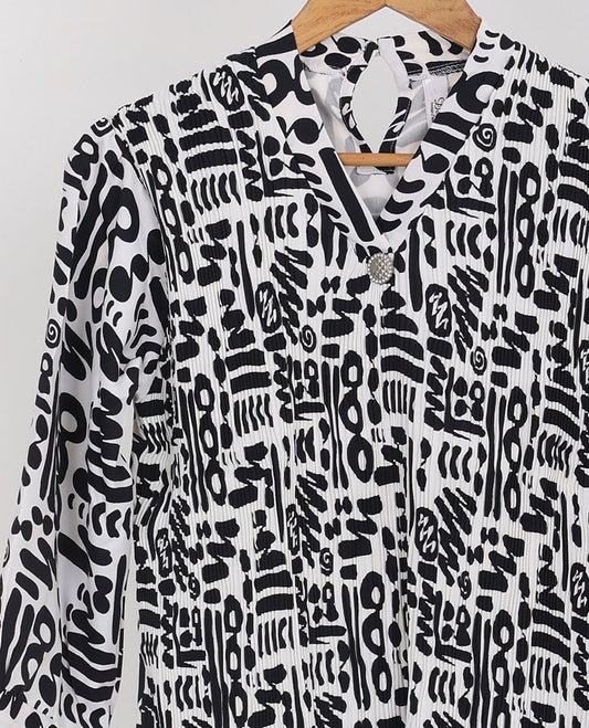 White geometric motifs printed Chinese collar & 3/4th sleeve rayon top