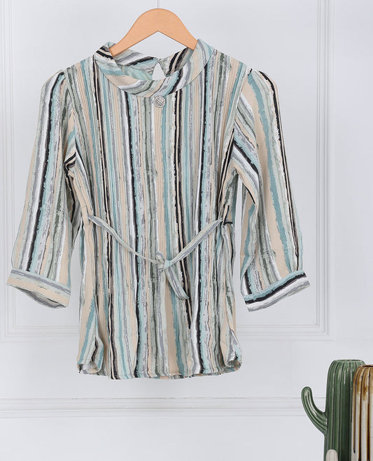 Multi-color abstract-style printed round-neck & 3/4th sleeve top