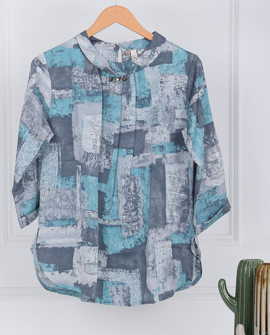Multi-color abstract-style printed round-neck & 3/4th sleeve top